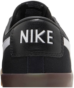 ナイキ ズーム ブレーザーLOW GT SB 黒ガム DC7695-004 Sizing ナイキ ズーム ブレーザーLOW GT SB 黒ガム DC7695-004