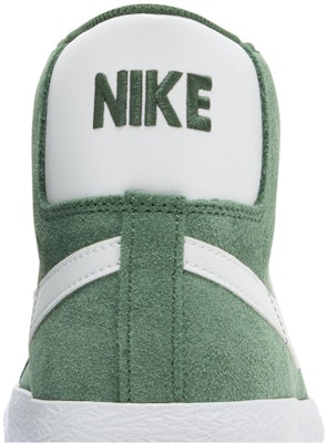 Nike Zoom Blazer Mid SB 'Fir' FD0731-300 Sizing Nike Zoom Blazer Mid SB 'Fir' FD0731-300
