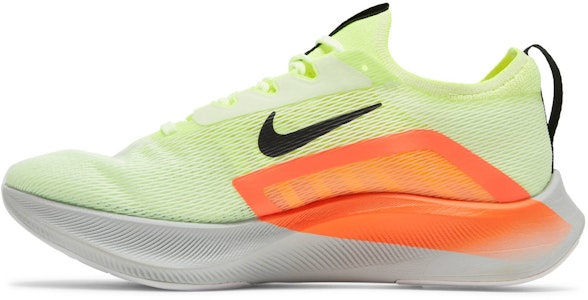 耐克Zoom Fly 4‘Barely Volt’ 霓虹绿 CT2392-700 Lookbook 耐克Zoom Fly 4‘Barely Volt’ 霓虹绿 CT2392-700