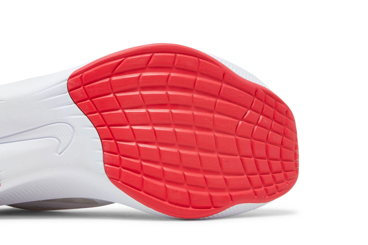 Nike Zoom Fly 4 'Platinum Tint Siren Red' CT2392-006