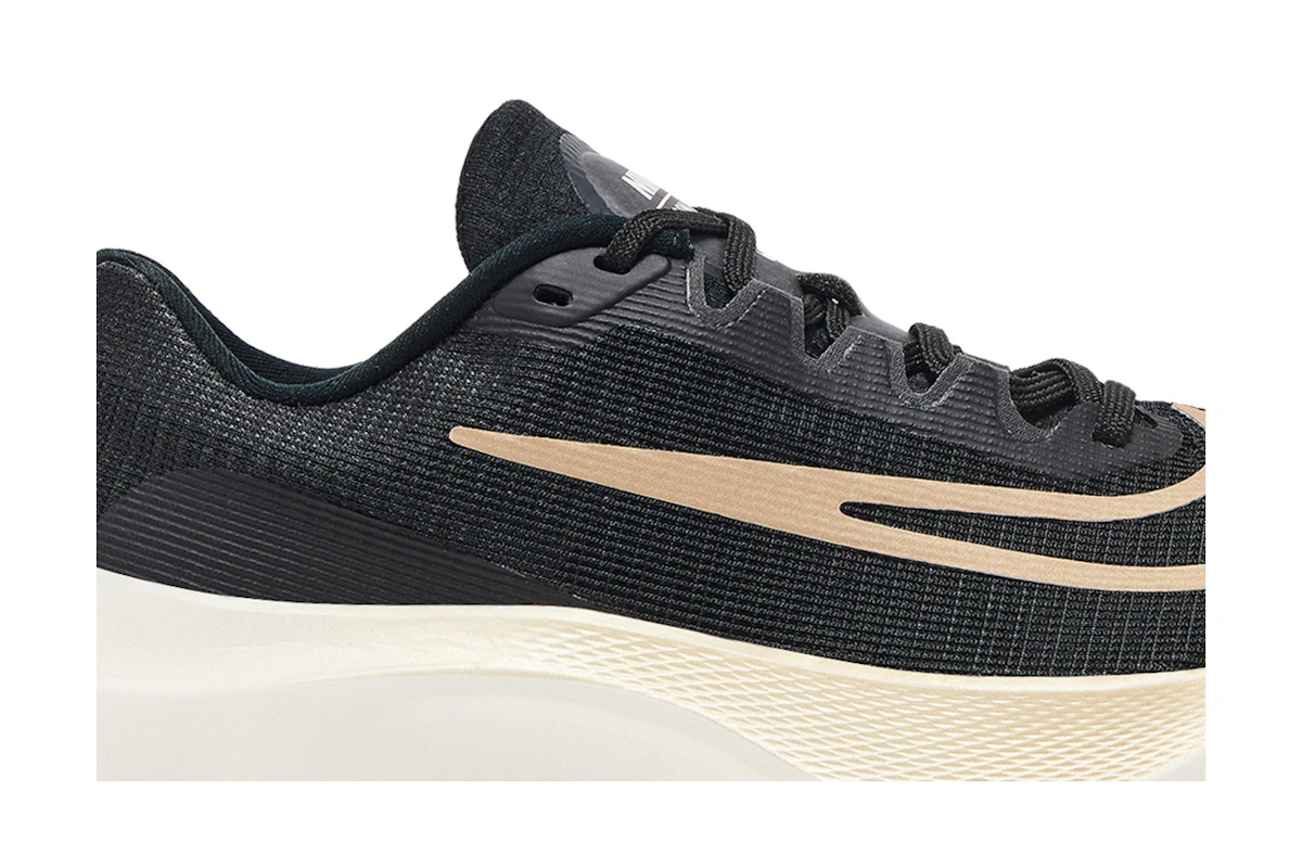 Nike Zoom Fly 5 'Black Metallic Gold Grain' DM8968-002