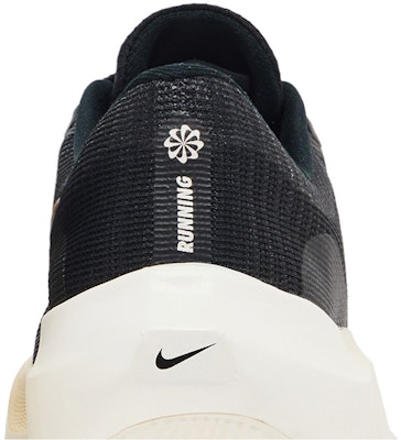 Nike Zoom Fly 5 'Black Metallic Gold Grain' DM8968-002 Sizing Nike Zoom Fly 5 'Black Metallic Gold Grain' DM8968-002