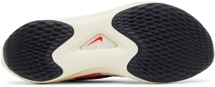 耐克 Zoom Fly 5 'Eliud Kipchoge' 跑鞋 FD6562-100 Shop 耐克 Zoom Fly 5 'Eliud Kipchoge' 跑鞋 FD6562-100