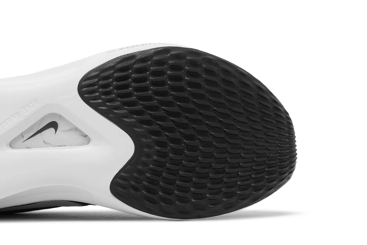 Nike Zoom Fly 5 'Olive Green' DM8968-301