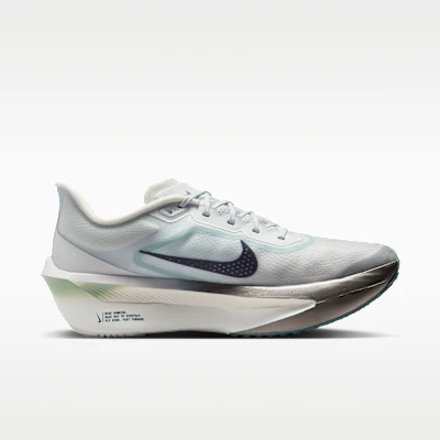 耐克Zoom Fly 6 纯铂金/灰雾/冰桃/深海蓝 FN8454-006 Lookbook 耐克Zoom Fly 6 纯铂金/灰雾/冰桃/深海蓝 FN8454-006