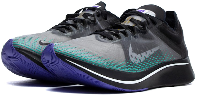 ナイキ ズーム フライ SP ファスト 黒 (Nike Zoom Fly SP Fast 黒) AT5242-001 Lookbook ナイキ ズーム フライ SP ファスト 黒 (Nike Zoom Fly SP Fast 黒) AT5242-001