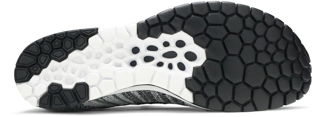 나이키 줌 플라이니트 스트릭 '오레오' 835994-003 Shop 나이키 줌 플라이니트 스트릭 '오레오' 835994-003