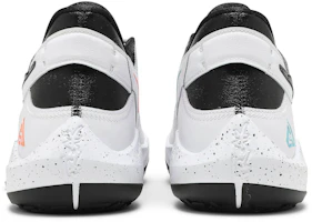 Details for Nike Freak 2 Zoom 牛仔丹寧 低筒 實戰籃球鞋 男款 白黑色 海外版