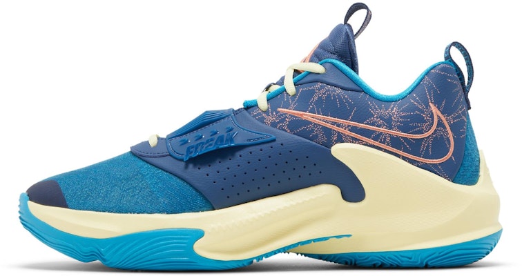 Nike Zoom Freak 3 'Valentine’s Day' DH7347-900 Lookbook Nike Zoom Freak 3 'Valentine’s Day' DH7347-900