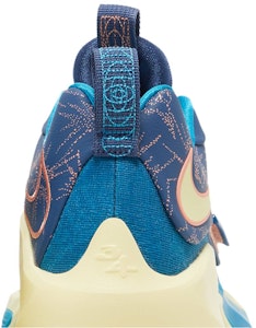 나이키 줌 프릭 3 "발렌타인 데이" DH7347-900 Sizing 나이키 줌 프릭 3 "발렌타인 데이" DH7347-900