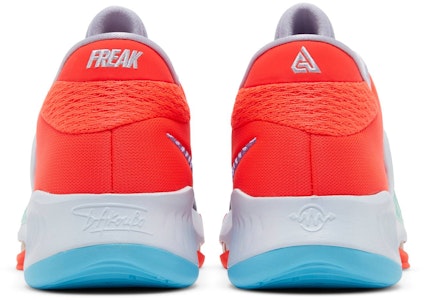 Nike Zoom Freak 4 'Paris' Sneakers DJ6149-500 Details for Nike Zoom Freak 4 'Paris' Sneakers DJ6149-500