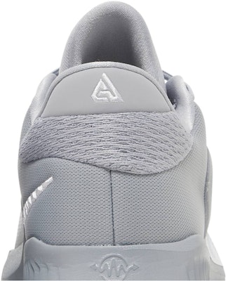 Nike Zoom Freak 4 TB 'Wolf Grey' DO9679-001 Sizing Nike Zoom Freak 4 TB 'Wolf Grey' DO9679-001