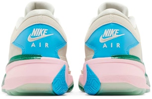 Nike Zoom Freak 5 '5 A Lo Duro' DX4985-100 Details for Nike Zoom Freak 5 '5 A Lo Duro' DX4985-100