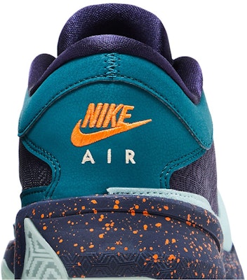 Nike Zoom Freak 5 'Nigerian Nightmare' DX4985-300/DX4996-300 Sizing Nike Zoom Freak 5 'Nigerian Nightmare' DX4985-300/DX4996-300