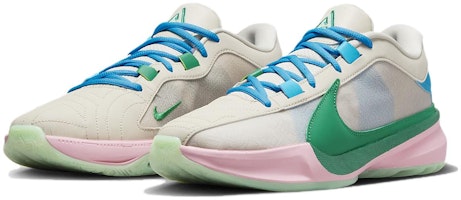 Nike Zoom Freak 5 EP '5 The Hard Way' DX4996-100 Lookbook Nike Zoom Freak 5 EP '5 The Hard Way' DX4996-100