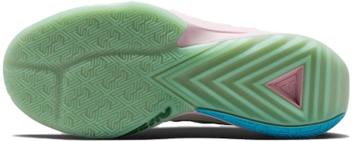 Nike Zoom Freak 5 EP '5 The Hard Way' DX4996-100 Details for Nike Zoom Freak 5 EP '5 The Hard Way' DX4996-100