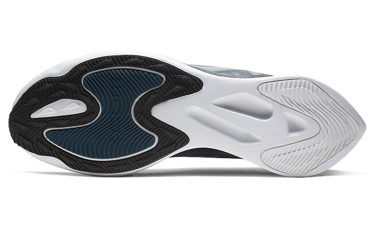 Details for Nike Zoom Gravity 'Off Noir Metallic Pewter' dalam Warna Gelap dan Perak Metalik BQ3202-002