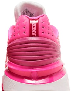 Nike Zoom GT Cut 2 'Hyper Pink' dalam warna Merah Jambu Terang. DJ6013-604/DJ6015-604 Sizing Nike Zoom GT Cut 2 'Hyper Pink' dalam warna Merah Jambu Terang. DJ6013-604/DJ6015-604