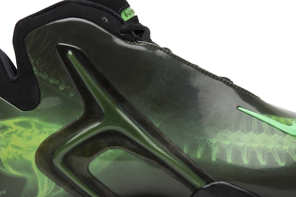 Nike Zoom Hyperflight Superhero Kobe 587561-001 (Hitam) Order Nike Zoom Hyperflight Superhero Kobe 587561-001 (Hitam)