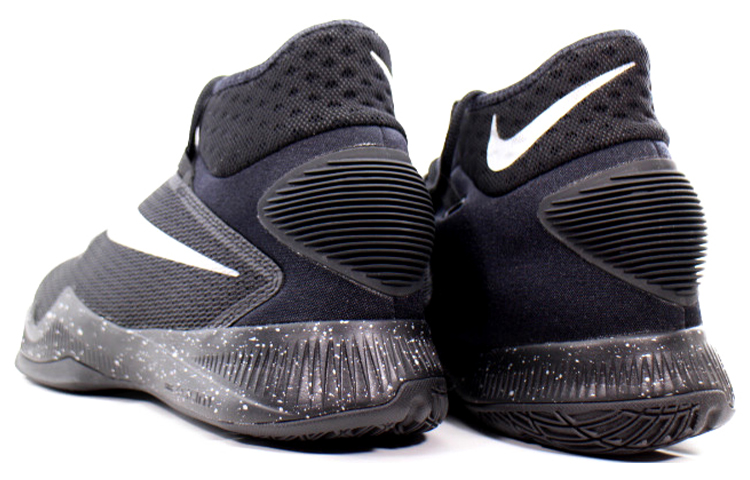 Lookbook 耐克Zoom HyperRev 2016 EP'黑白'篮球鞋 820227-001