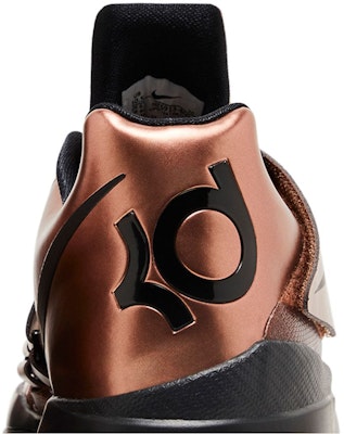 나이키 줌 KD 4 2024 '크리스마스' FZ5913-800 FZ5913-800 Sizing 나이키 줌 KD 4 2024 '크리스마스' FZ5913-800 FZ5913-800