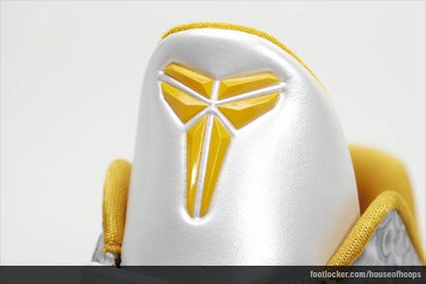 Nike Zoom Kobe 6 'Steelers' 429659-103 Sizing Nike Zoom Kobe 6 'Steelers' 429659-103