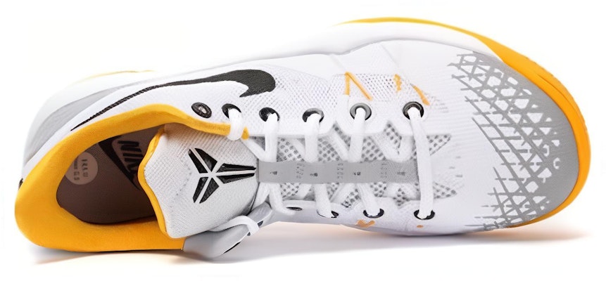Nike Zoom Kobe Venomenon 4 白黑黃 實戰籃球鞋 Shop Nike Zoom Kobe Venomenon 4 白黑黃 實戰籃球鞋
