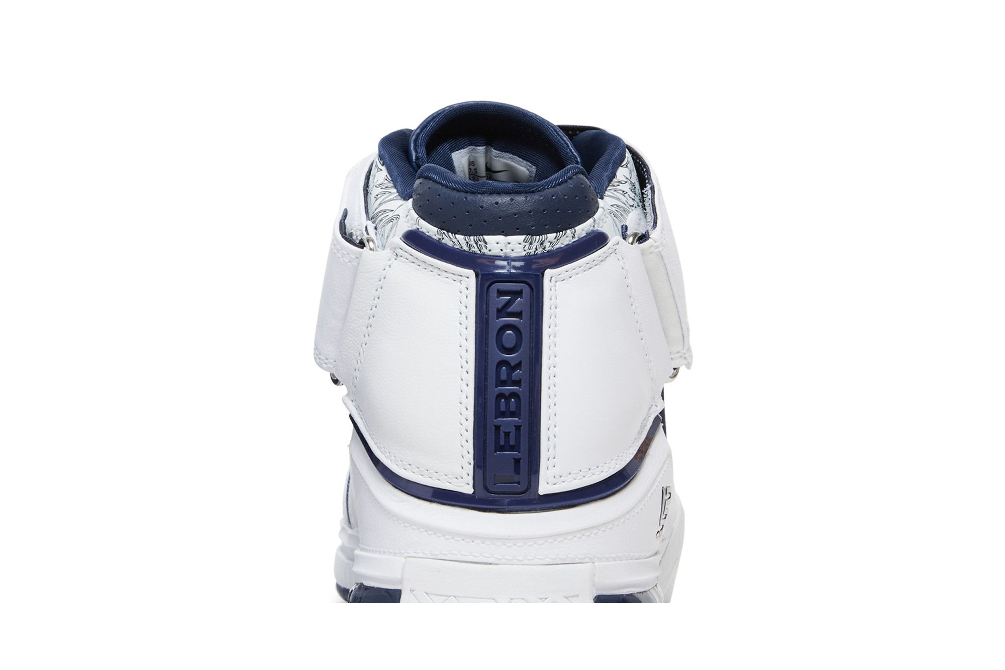 Cheap Nike Zoom LeBron 2 Retro ''USA'' 2022 Herrenschuhe DR0826-100