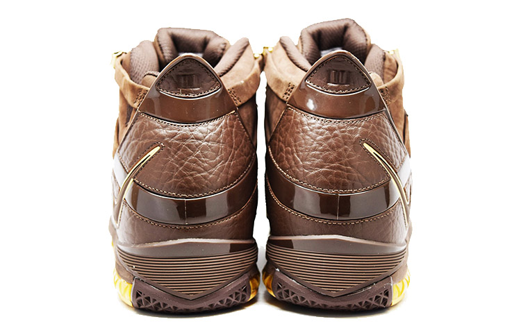 Lookbook 耐克 Zoom LeBron 3 '生日版' 312147-221