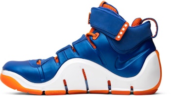 Nike Lebron 4 Birthday 詹姆斯4 中筒 復古籃球鞋 男款 藍白 Lookbook Nike Lebron 4 Birthday 詹姆斯4 中筒 復古籃球鞋 男款 藍白