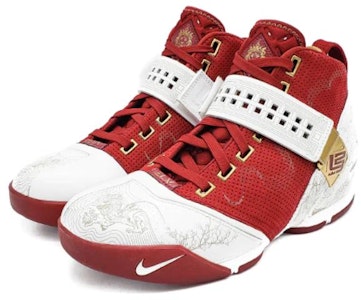 나이키 줌 르브론 5 '차이나' (41 characters) 317253-611 Shop 나이키 줌 르브론 5 '차이나' (41 characters) 317253-611