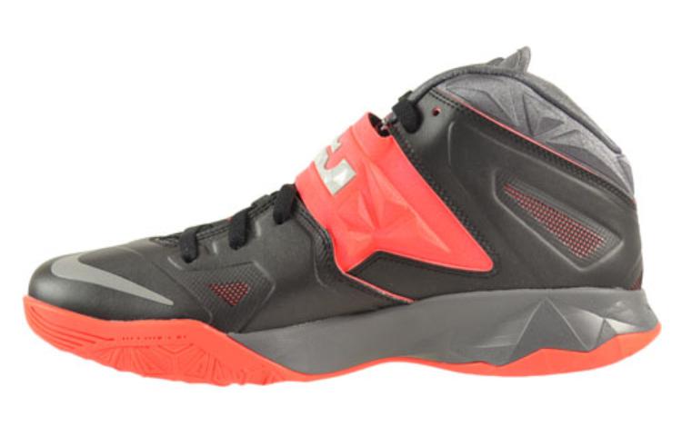 Nike Zoom LeBron Soldier 7 'Black' 599264-003