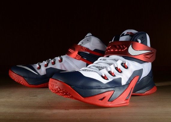 Buy Nike Zoom LeBron Soldier 8 ''USA'' Scarpe da Basket 653641-114