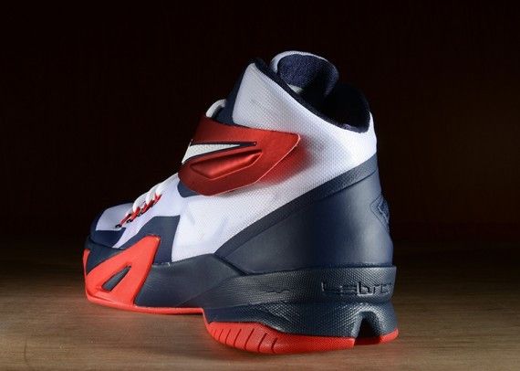 Purchase Nike Zoom LeBron Soldier 8 ''USA'' Scarpe da Basket 653641-114