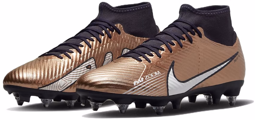 나이키 줌 머큐리얼 슈퍼플라이 9 아카데미 SG 프로 AC '메탈릭 골드-블랙' DR5944-810 Lookbook 나이키 줌 머큐리얼 슈퍼플라이 9 아카데미 SG 프로 AC '메탈릭 골드-블랙' DR5944-810