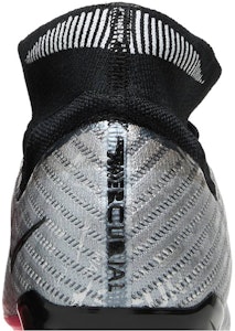 나이키 줌 머큐리얼 슈퍼플라이 9 엘리트 FG '25주년 에디션' FB8397-060 Sizing 나이키 줌 머큐리얼 슈퍼플라이 9 엘리트 FG '25주년 에디션' FB8397-060