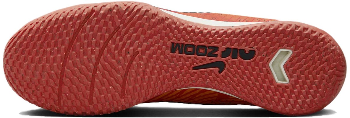 Nike Zoom Mercurial Vapor 15 Academy MDS IC 'Dream Speed - Light Crimson' FD1164-600 Details for Nike Zoom Mercurial Vapor 15 Academy MDS IC 'Dream Speed - Light Crimson' FD1164-600