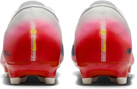 Nike Zoom Mercurial Vapor 16 Academy LV8 MG ''無懼'' 套裝 HJ7332-600 Lookbook Nike Zoom Mercurial Vapor 16 Academy LV8 MG ''無懼'' 套裝 HJ7332-600