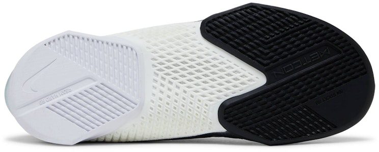 耐吉變速連續變換健訓二代「黑色金屬冷灰」DH3392-010 Shop 耐吉變速連續變換健訓二代「黑色金屬冷灰」DH3392-010