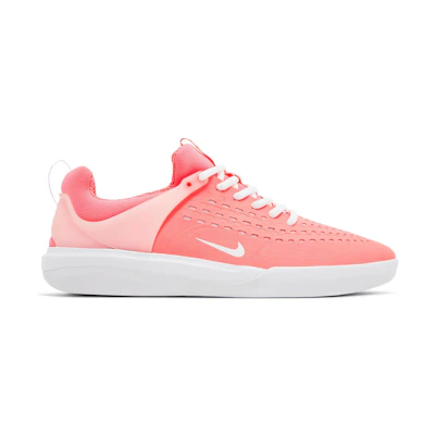 Nike Zoom Nyjah 3 SB 'Hot Punch'