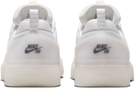 Nike Zoom Nyjah 4 SB ''Putih Hitam'' FQ1273-100 Lookbook Nike Zoom Nyjah 4 SB ''Putih Hitam'' FQ1273-100