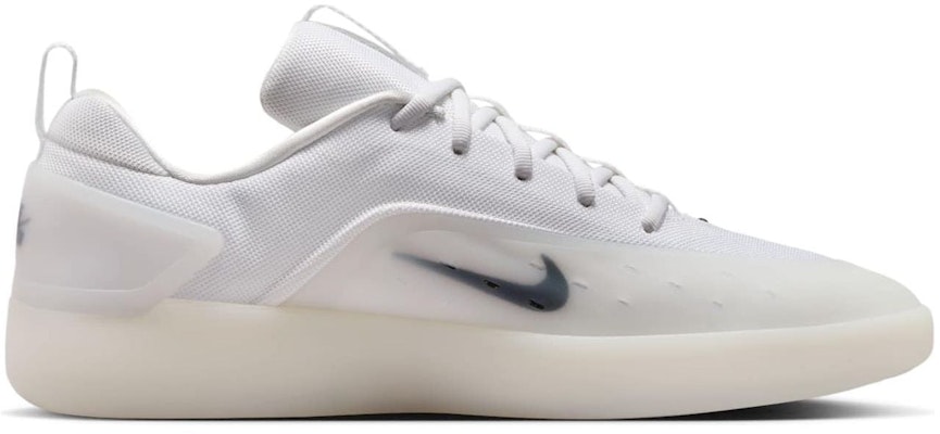 Nike Zoom Nyjah 4 SB 'Blanco Negro' FQ1273-100 Details for Nike Zoom Nyjah 4 SB 'Blanco Negro' FQ1273-100
