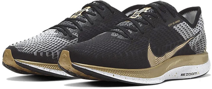 Nike Zoom Pegasus Turbo 2 'Shanghai City - Negro Oro Metálico' CQ4811-171 Lookbook Nike Zoom Pegasus Turbo 2 'Shanghai City - Negro Oro Metálico' CQ4811-171
