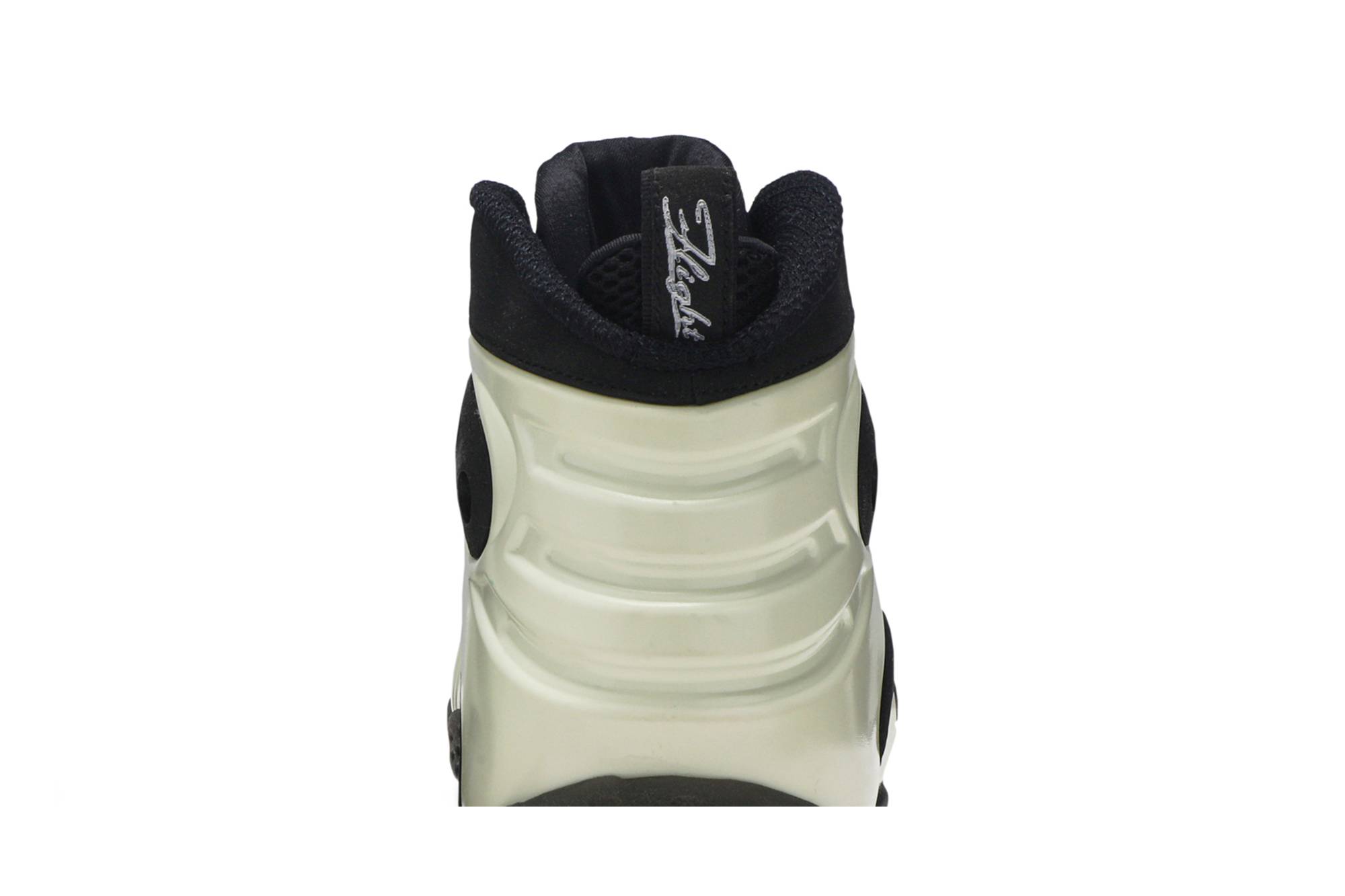 Sizing 耐克Zoom Rookie“夜光”（Glow In The Dark） 472688-101