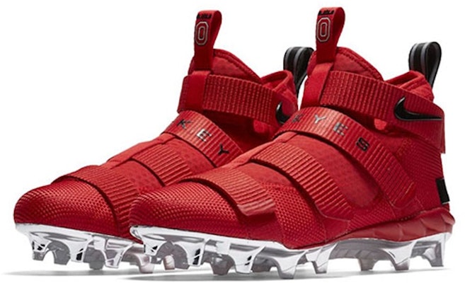 나이키 줌 솔져 11 오하이오 스테이트 PE (축구화) AO9146-600 Lookbook 나이키 줌 솔져 11 오하이오 스테이트 PE (축구화) AO9146-600