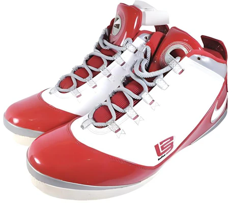 Nike Zoom Soldier II OSU Home Scarpe 336210-101 Lookbook Nike Zoom Soldier II OSU Home Scarpe 336210-101