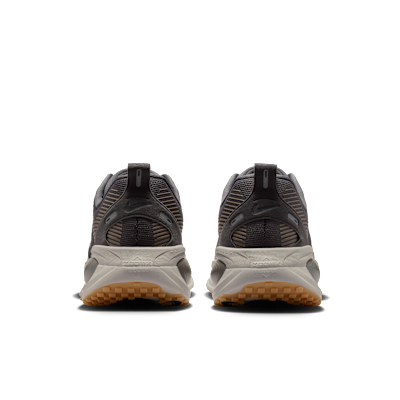 Sizing Nike Zoom Vomero 18 Mittelgrau/College Grau/Blass Elfenbein/Schwarz HM6803-215
