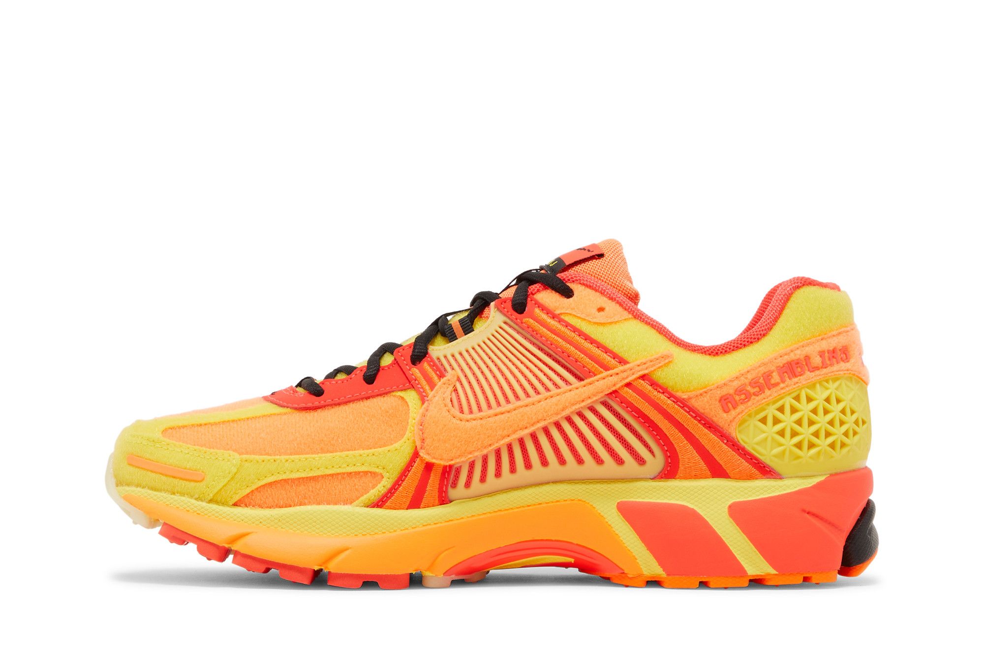 Shop 나이키 줌 보메로 5 '도른베허' (Nike Zoom Vomero 5 'Doernbecher') FD9711-602