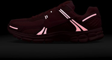 Nike Zoom Vomero 5「炙熱紅」 HF5493-600 3