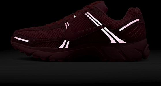 Nike Zoom Vomero 5 'Hot Punch Hot' Sepatu Olahraga HF5493-600 4